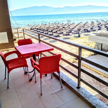 Rass' Apartment Vlorë Exterior foto
